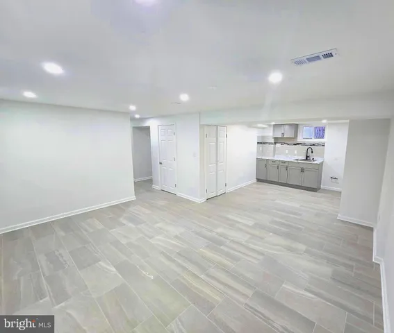 a vase of flowers sitting on a table