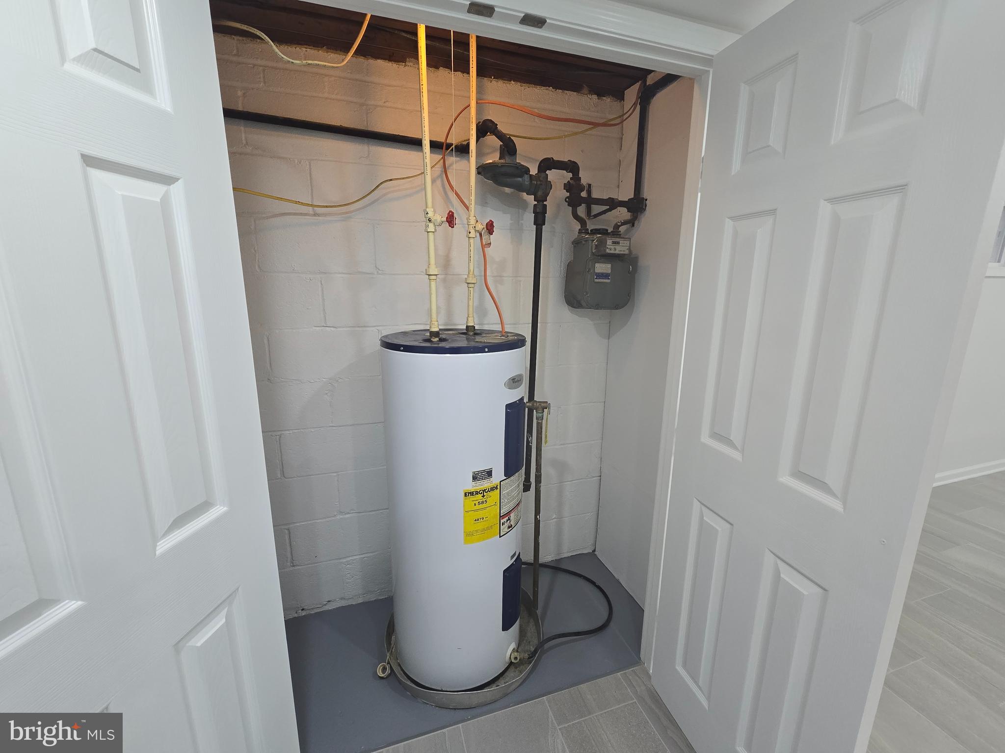 4813 Lawrence Street Alexandria, VA 22309 - Photo 46 of 66 Water heather