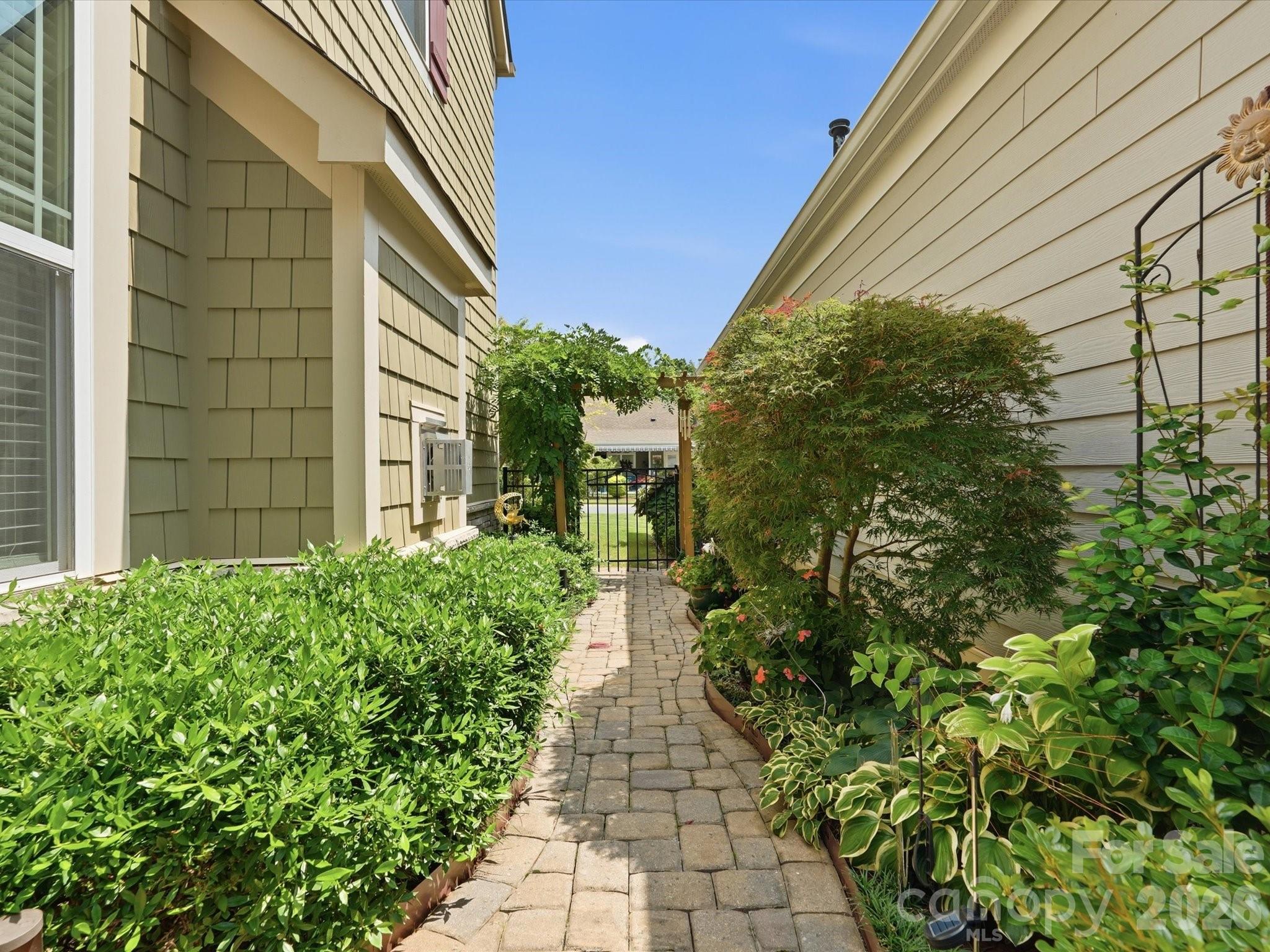2050 Laney Pond Road Matthews, NC 28104 - Photo 32 of 40 Gallery Image 32