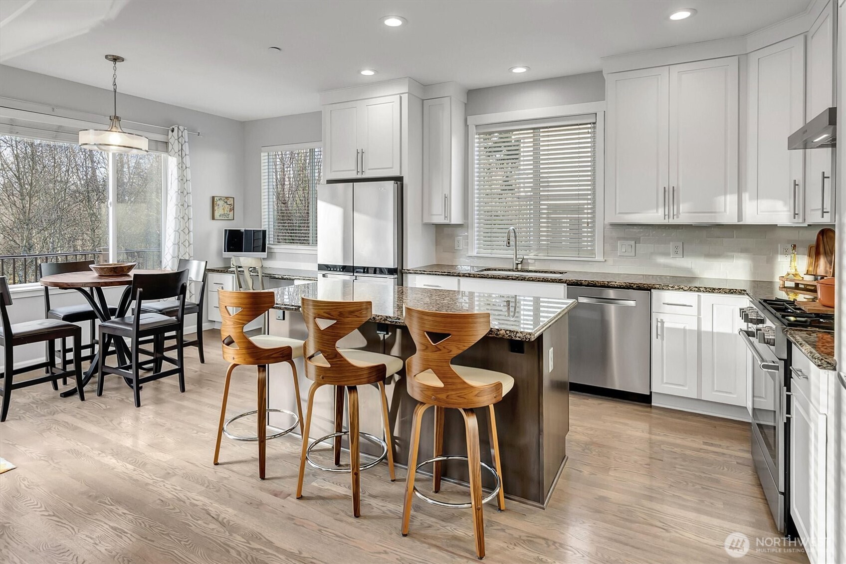 2109 Kennewick Place Northeast Renton, WA 98056 - Photo 5 of 32