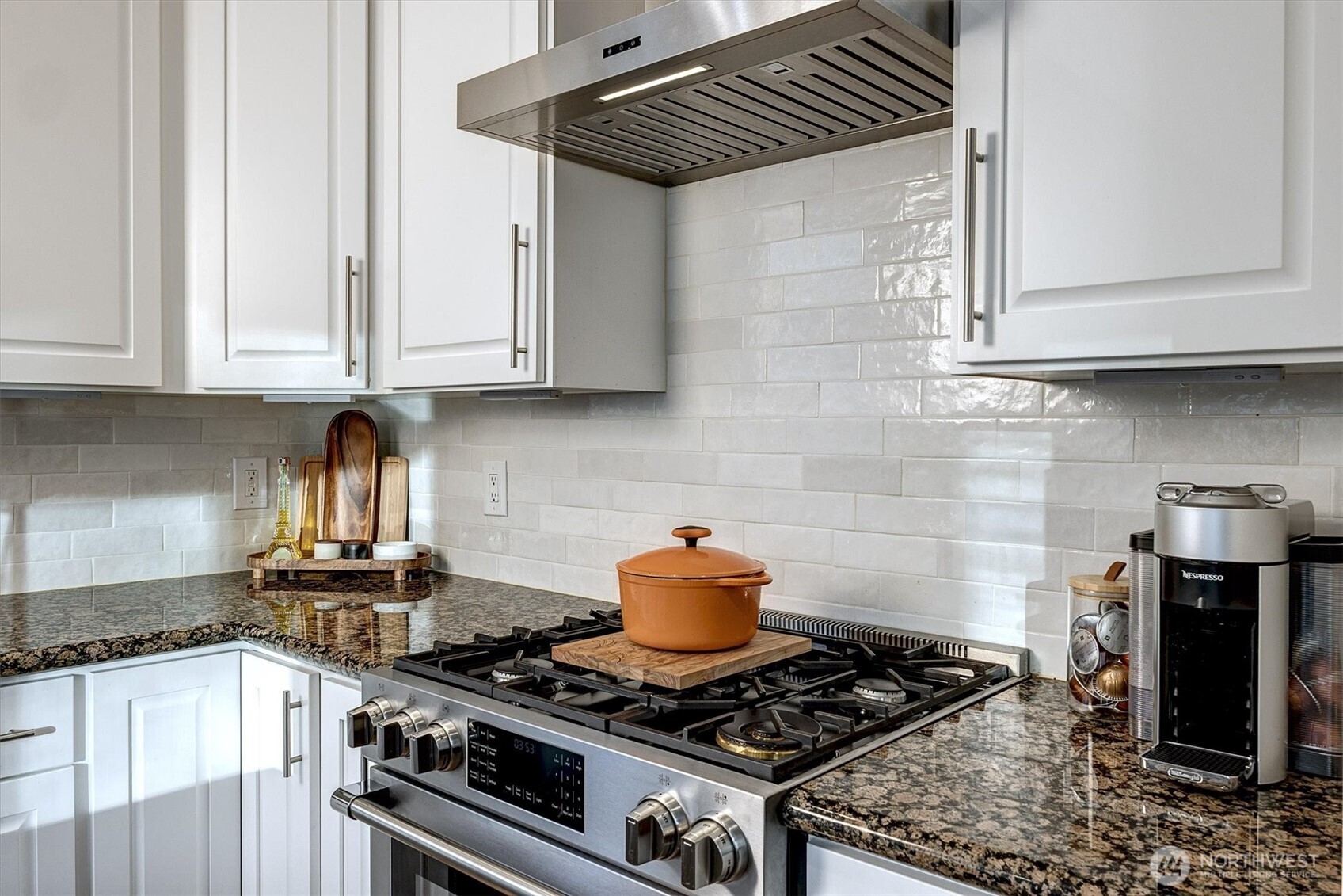 2109 Kennewick Place Northeast Renton, WA 98056 - Photo 6 of 32