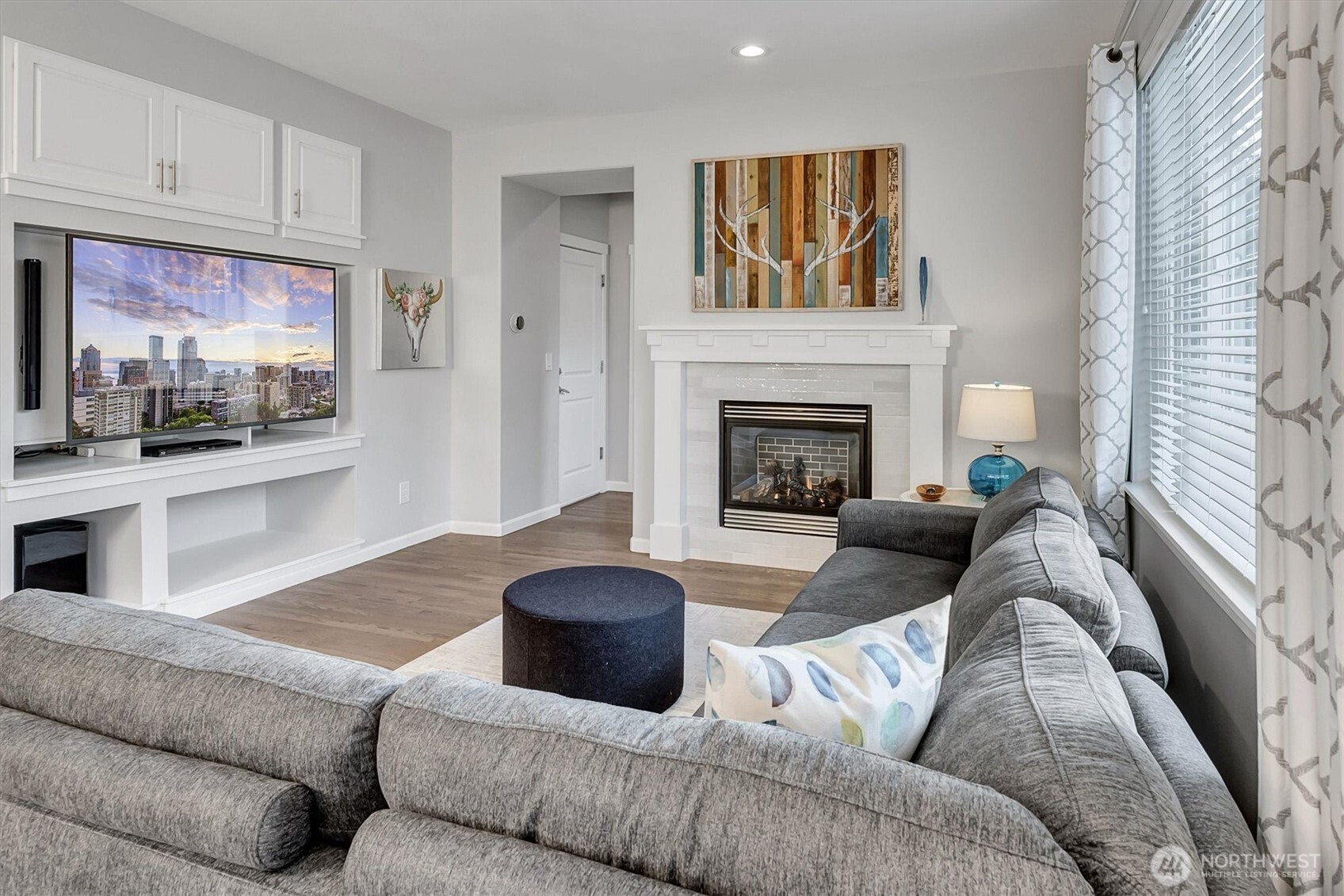 2109 Kennewick Place Northeast Renton, WA 98056 - Photo 7 of 32