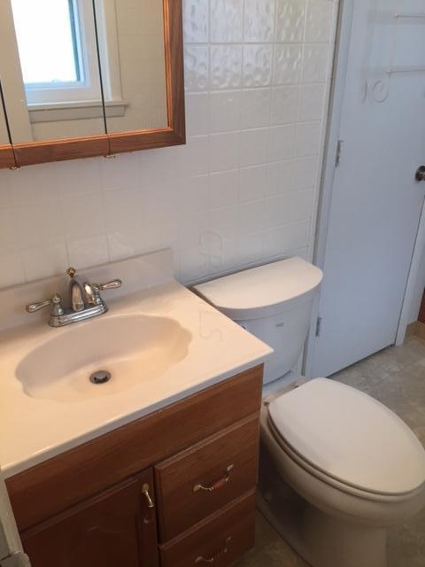 1463 Country Club Road Columbus, OH 43227 - Photo 7 of 11 Gallery Image 7