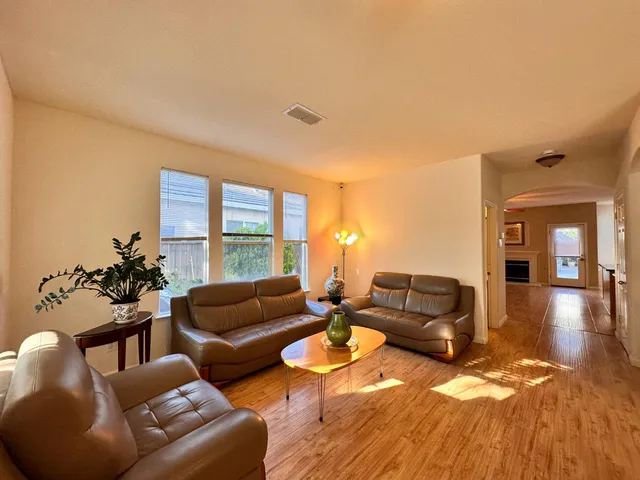 $610,000 | 9809 West Taron Drive, Elk Grove, CA 95757