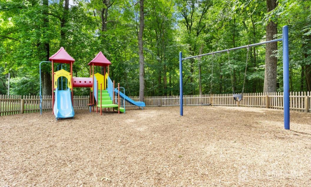 2701 Ridgefield Court Helmetta, NJ 08828 - Photo 34 of 39