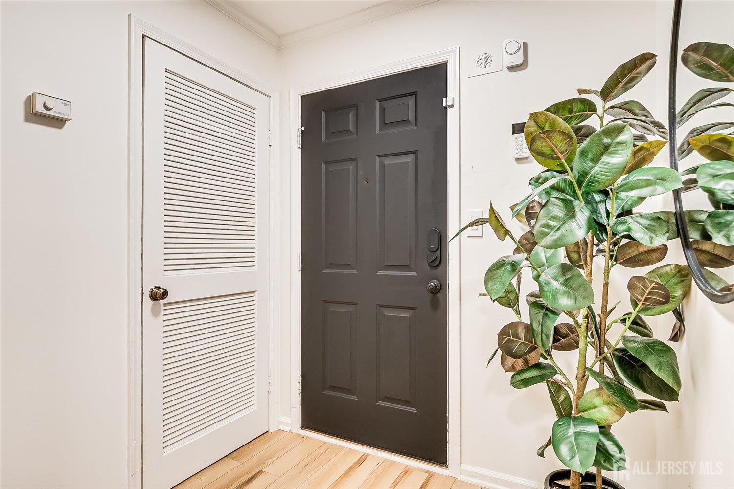 2701 Ridgefield Court Helmetta, NJ 08828 - Photo 6 of 39
