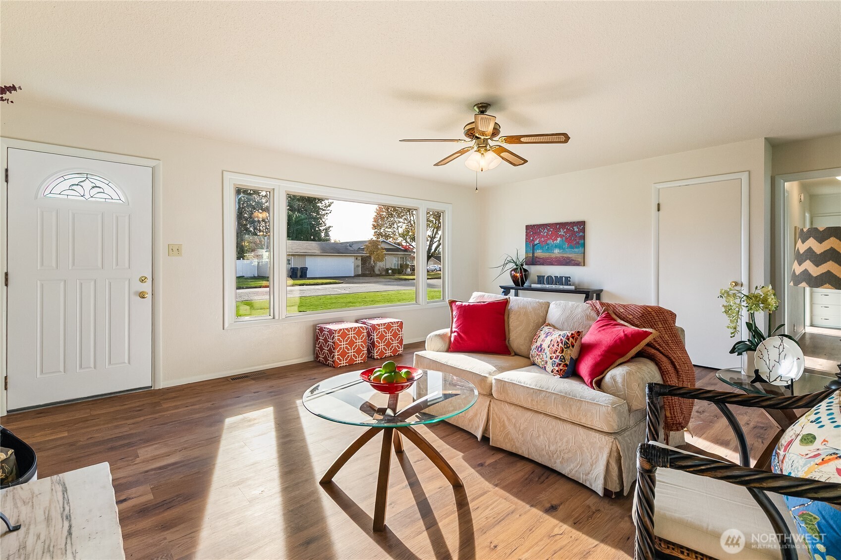 1510 E Street Lynden, WA 98264 - Photo 5 of 32 a living room with furniture and a wooden floor