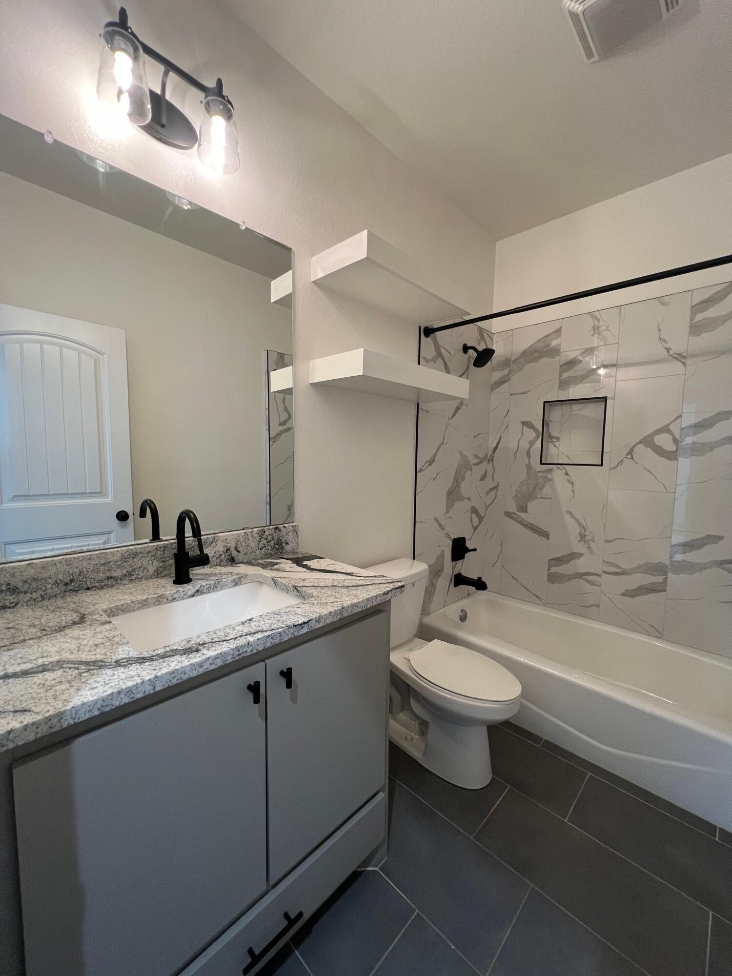 1703 Quincy Avenue Lubbock, TX 79416 - Photo 12 of 25 IMG_0917