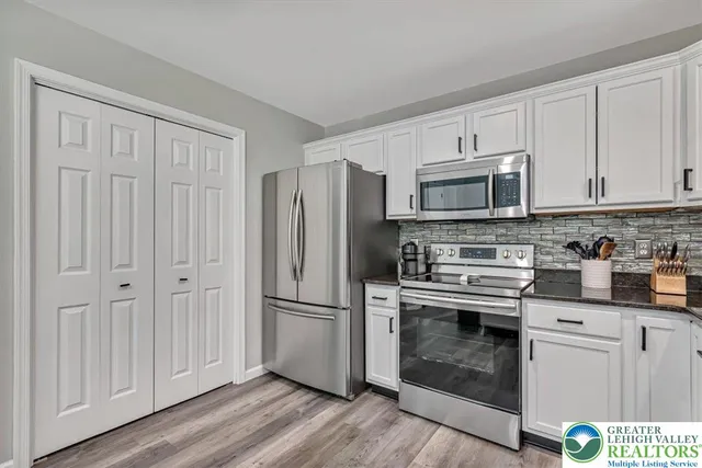 a view of livingroom with hardwood floor and window