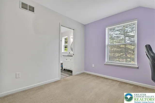 $449,900 | 401 Pierce Lane, East Stroudsburg, PA 18301