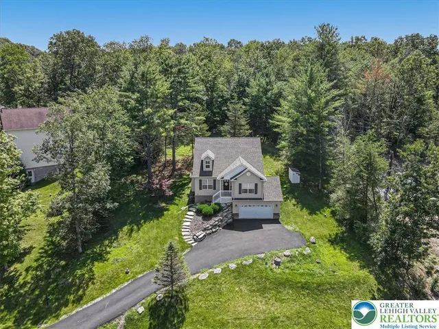 $449,900 | 401 Pierce Lane, East Stroudsburg, PA 18301