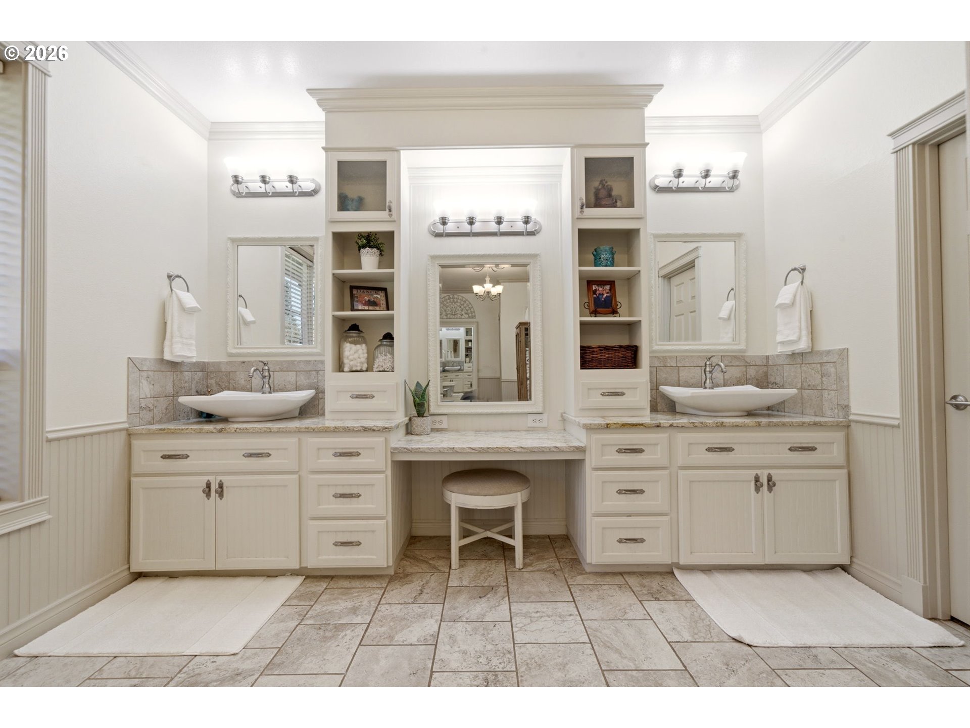 2910 Southeast 282nd Court Camas, WA 98607 - Photo 28 of 48 Owner's Suite Bathroom