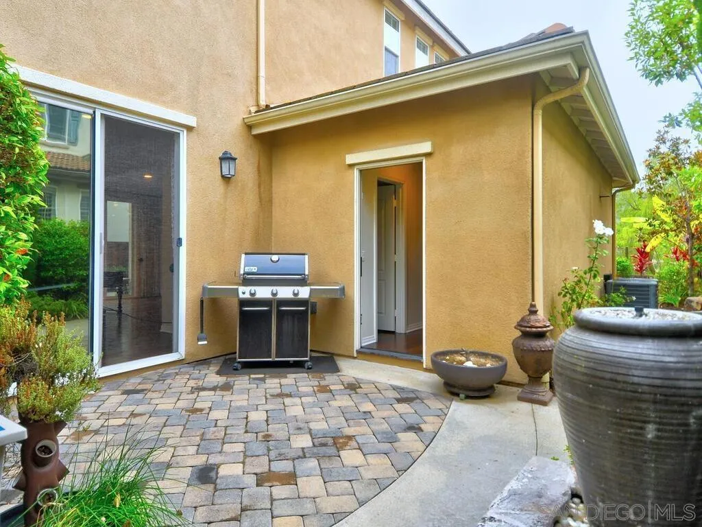 2421 Mica Road Carlsbad, CA 92009 - Photo 20 of 40 Gallery Image 20