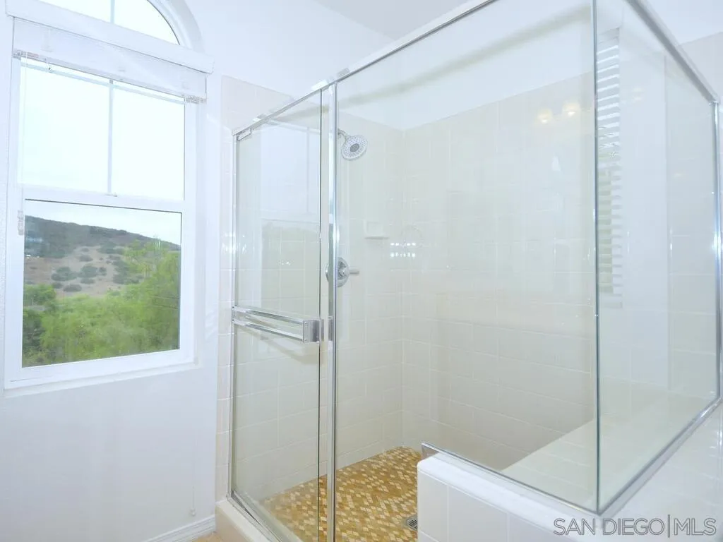 2421 Mica Road Carlsbad, CA 92009 - Photo 26 of 40 Gallery Image 26