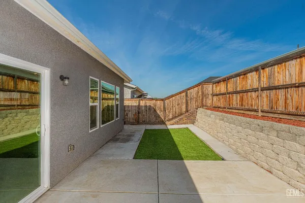 $415,000 | Undisclosed Address, Shafter, CA 93263