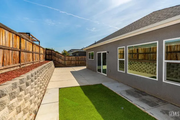 $415,000 | Undisclosed Address, Shafter, CA 93263