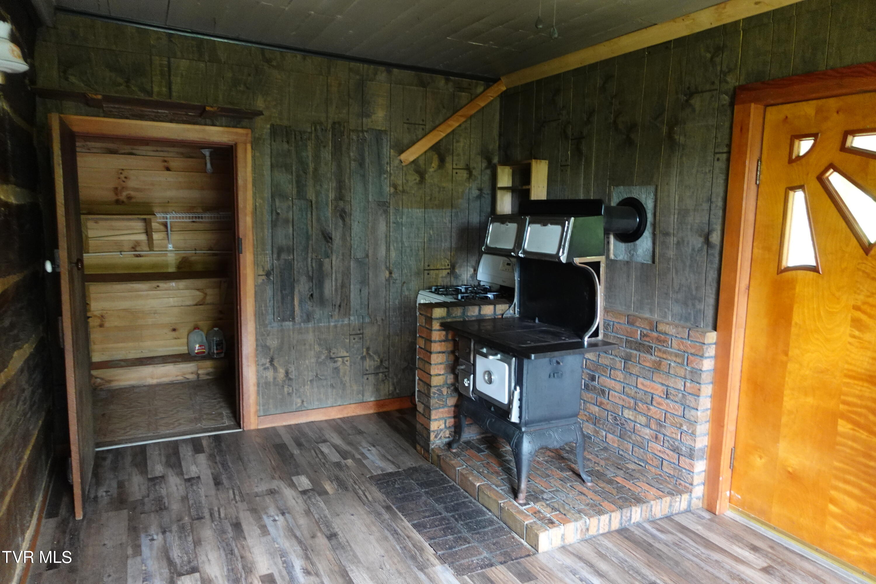 639 Dream Farm Road Birchleaf, VA 24220 - Photo 102 of 153 DSC00322