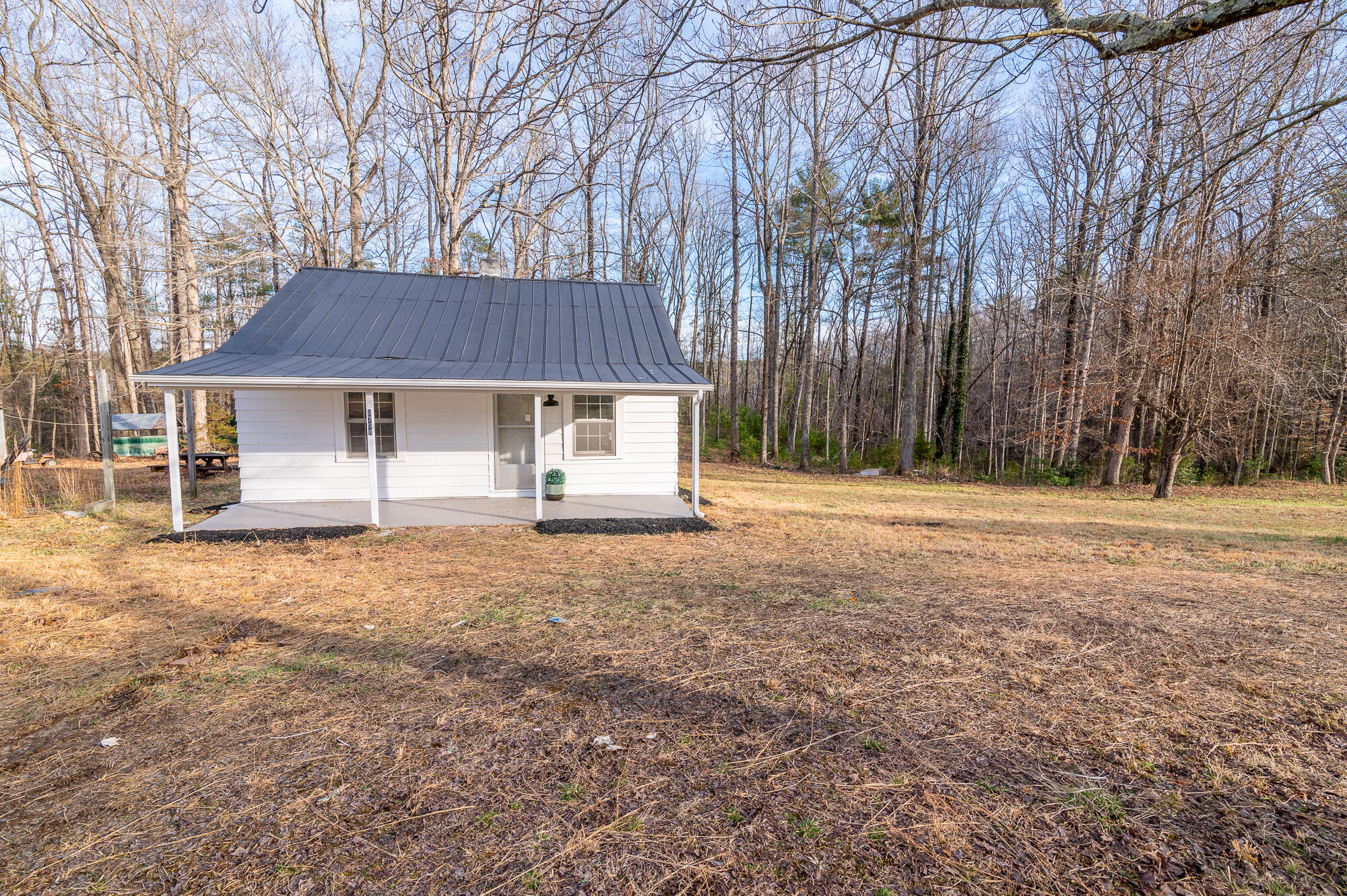 9798 Henry Road Henry, VA 24102 - Photo 3 of 17 DSC_4752