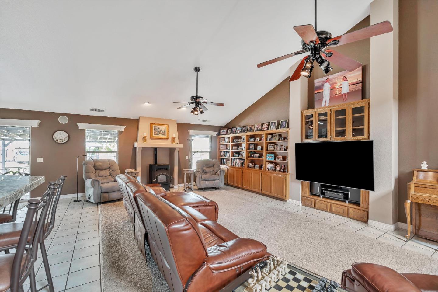 10055 South Henry Road Farmington, CA 95230 - Photo 17 of 98 Gallery Image 17
