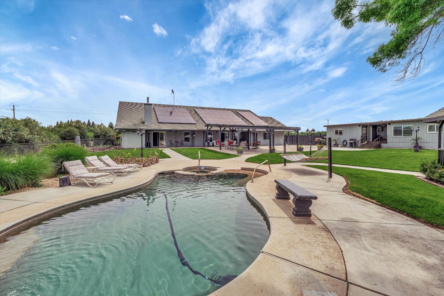 10055 South Henry Road Farmington, CA 95230 - Photo 96 of 98 Gallery Image 96