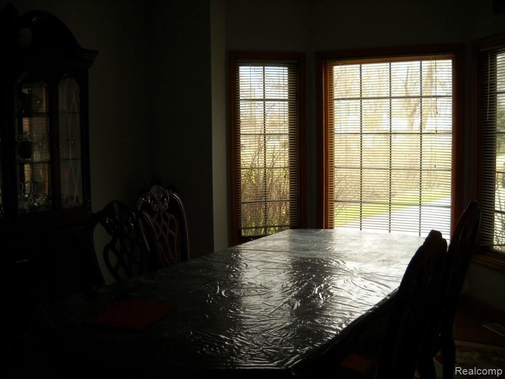 160 Michelson Road Rochester, MI 48307 - Photo 24 of 31 DSCN1511.jpg