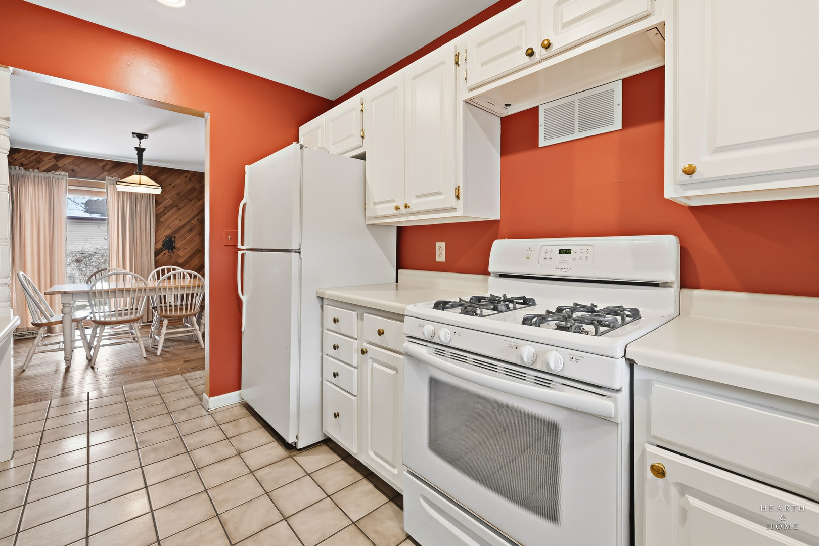 4911 Redbird Lane Crystal Lake, IL 60012 - Photo 7 of 39