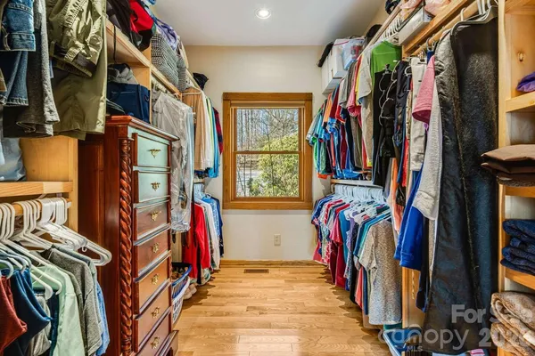 $600,000 | 20 Stony Crest Drive, Spruce Pine, NC 28777