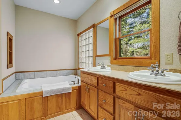 $600,000 | 20 Stony Crest Drive, Spruce Pine, NC 28777