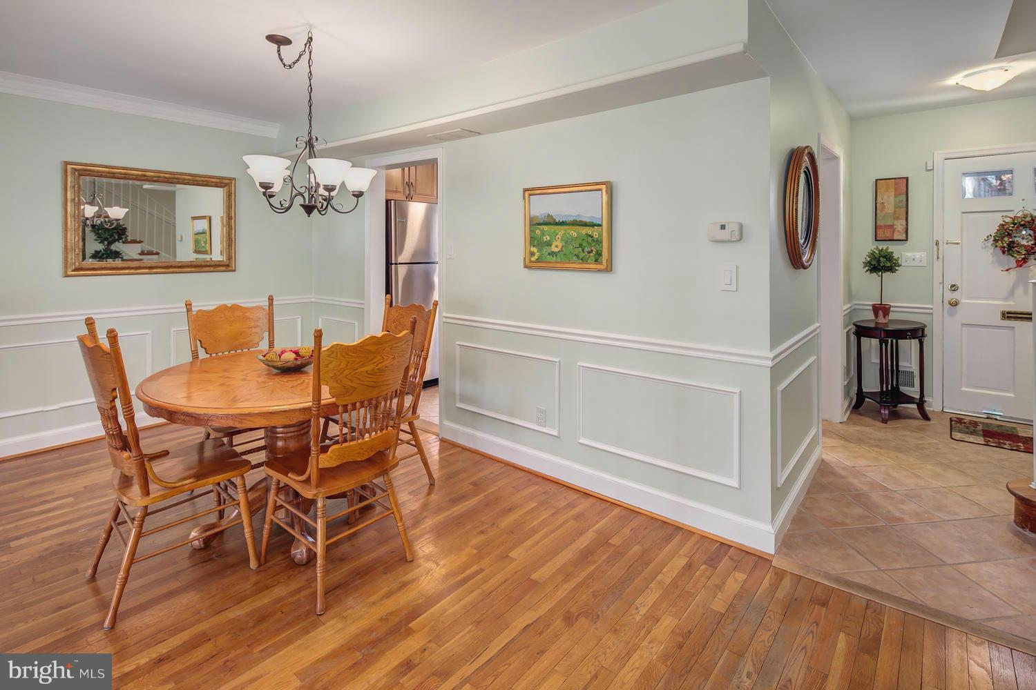 5939 Bayshire Road, Unit 121 Springfield, VA 22152 - Photo 11 of 30 Dining Room
