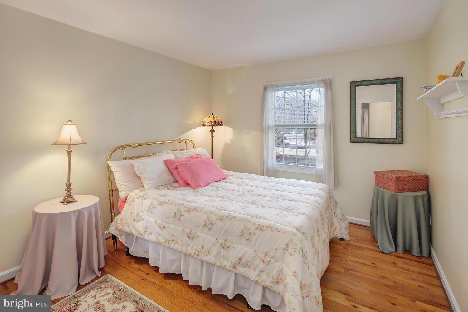 5939 Bayshire Road, Unit 121 Springfield, VA 22152 - Photo 17 of 30 Bedroom