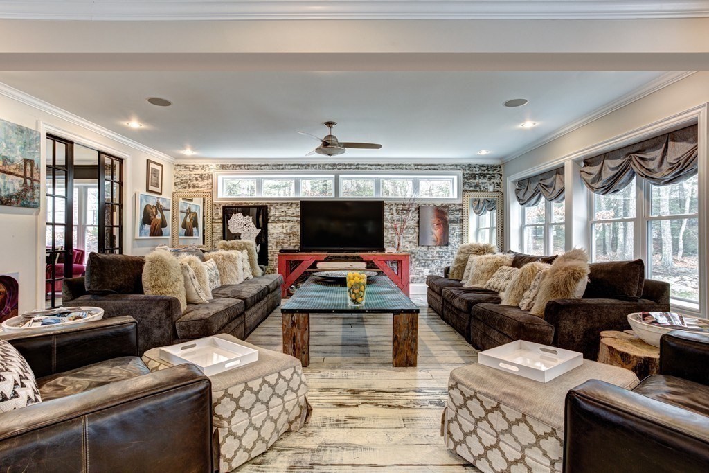 37 West Ridge Drive Sharon, MA 02067 - Photo 4 of 39 Gallery Image 4