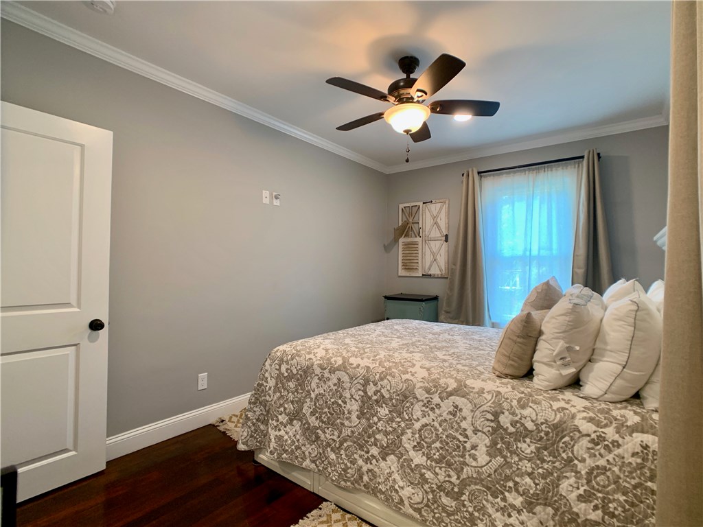 18 Sylvan Street Newport, RI 02840 - Photo 21 of 29