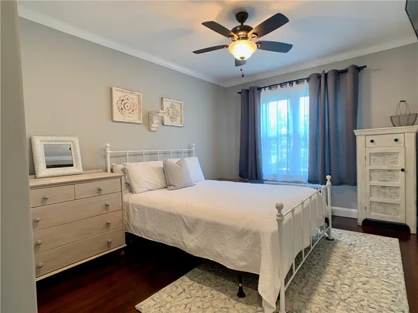 $2,800 | 18 Sylvan Street, Newport, RI 02840