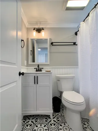 $2,800 | 18 Sylvan Street, Newport, RI 02840