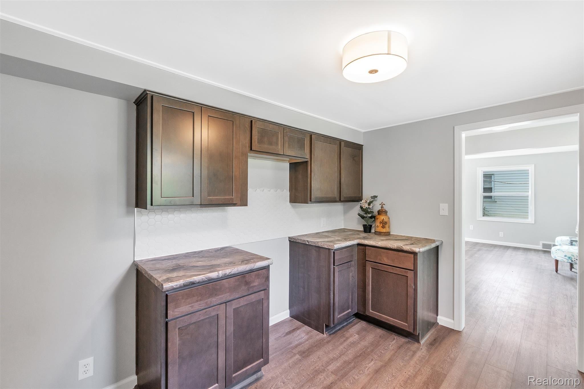 2467 Covert Road Burton, MI 48509 - Photo 10 of 27 11-2467 Covert Rd-windowstill-reale.jpg