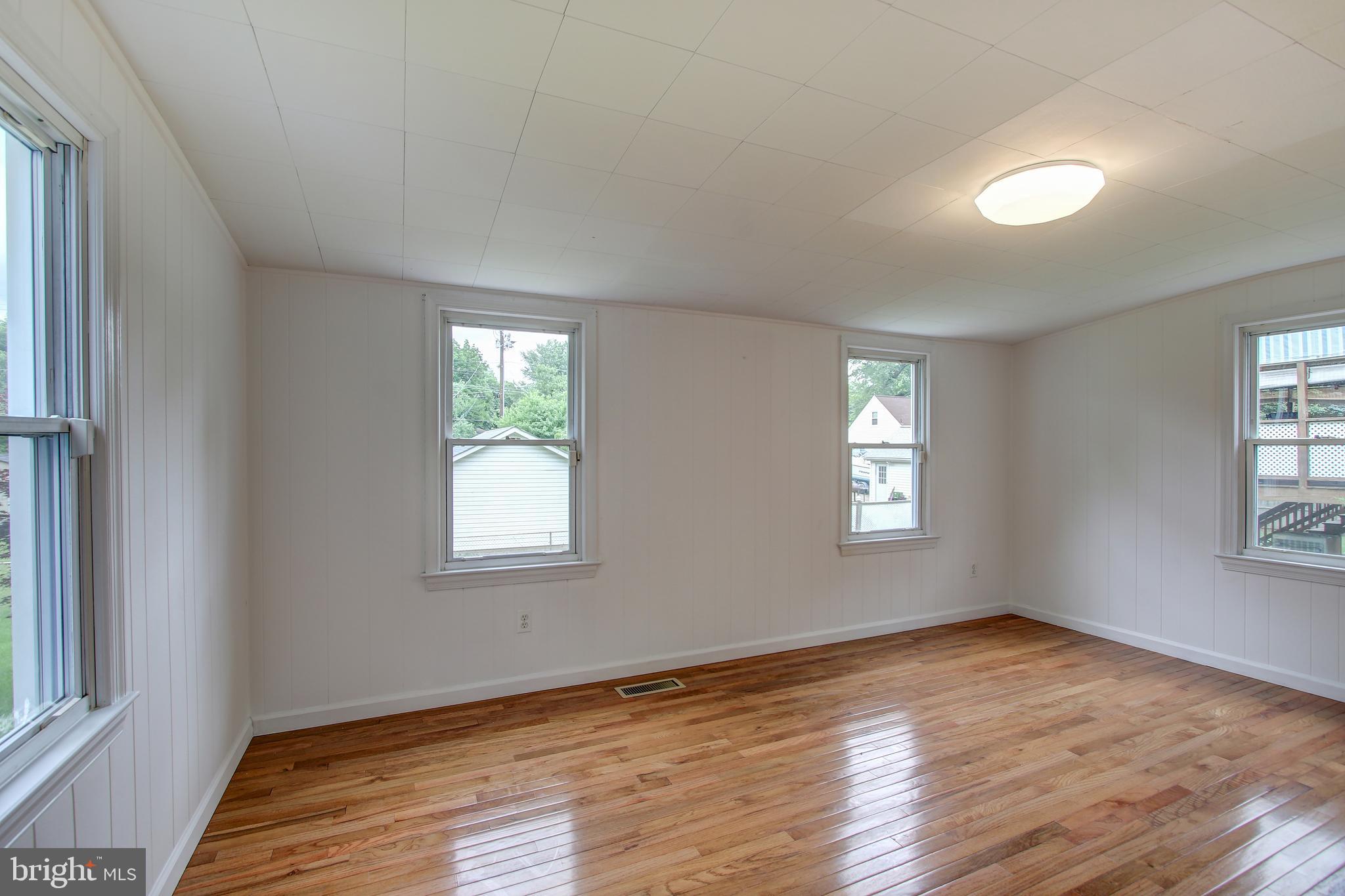 11807 College View Drive Silver Spring, MD 20902 - Photo 17 of 28