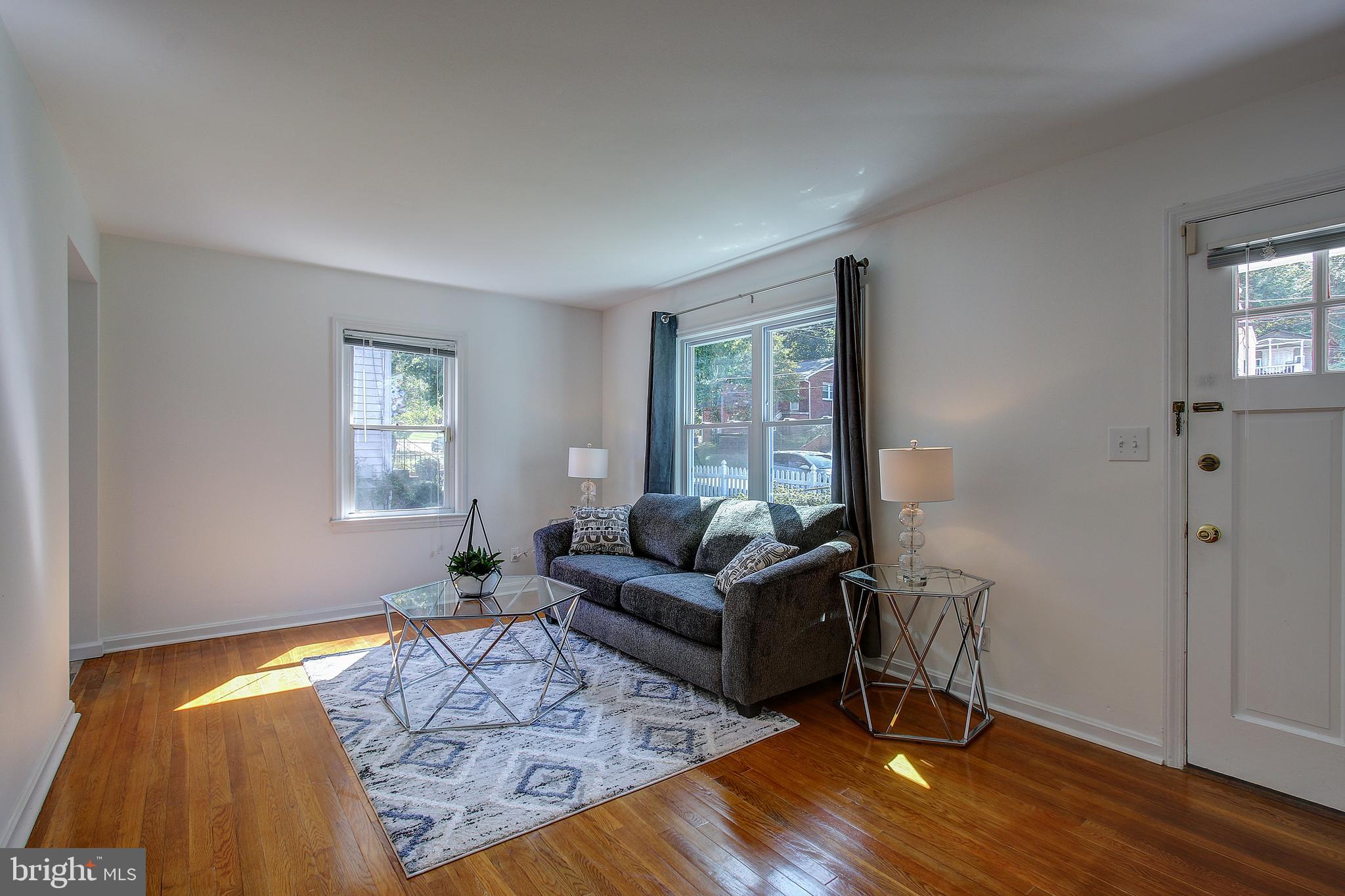 11807 College View Drive Silver Spring, MD 20902 - Photo 4 of 28