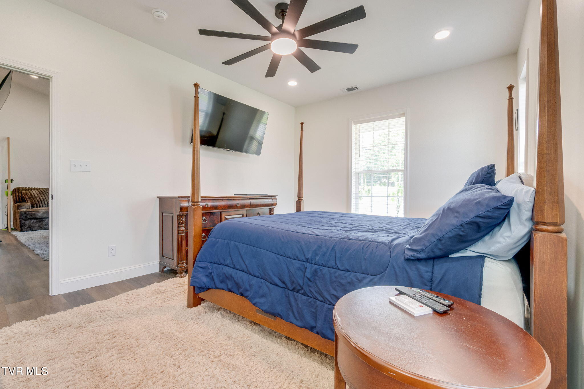 889 South Mohawk Drive Erwin, TN 37650 - Photo 18 of 29 014