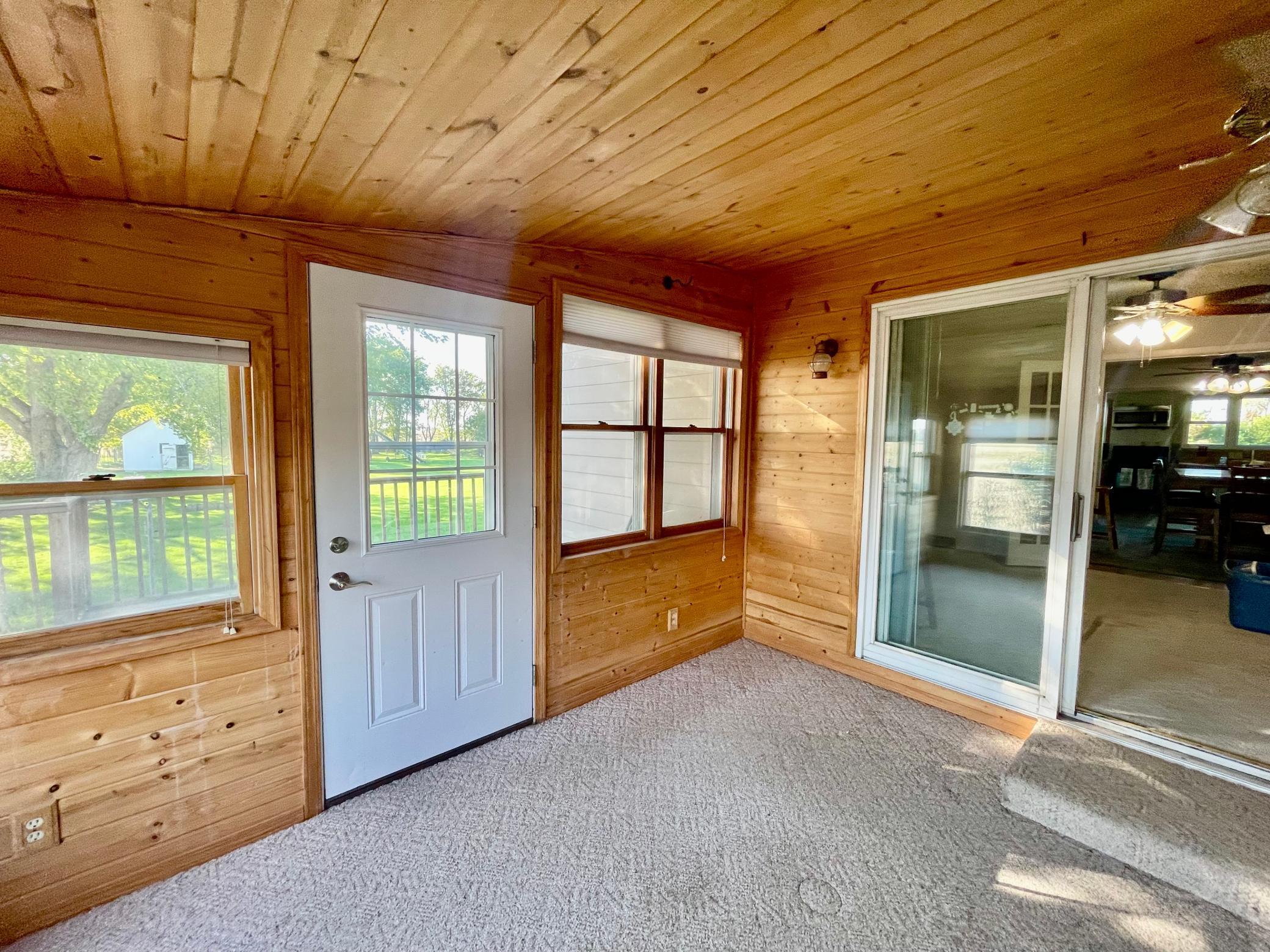 18267 Knauf Avenue Reading, MN 56165 - Photo 24 of 35