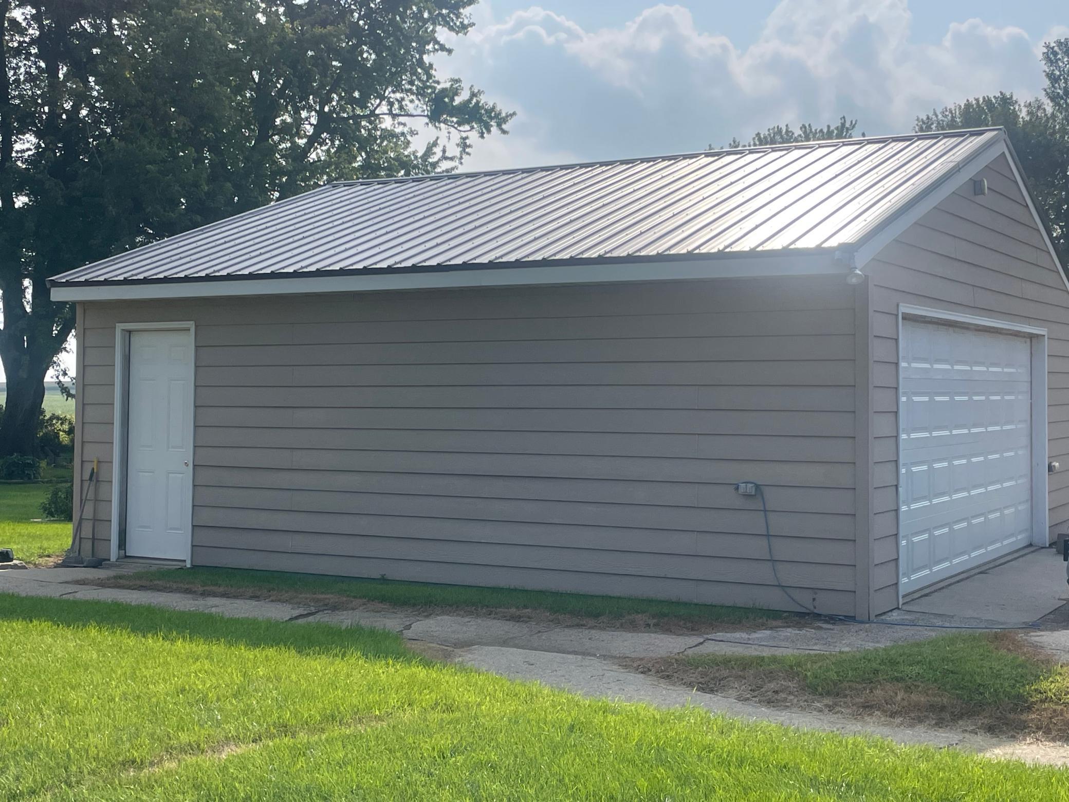 18267 Knauf Avenue Reading, MN 56165 - Photo 31 of 35