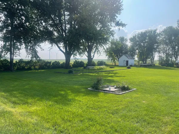 $279,500 | 18267 Knauf Avenue, Reading, MN 56165