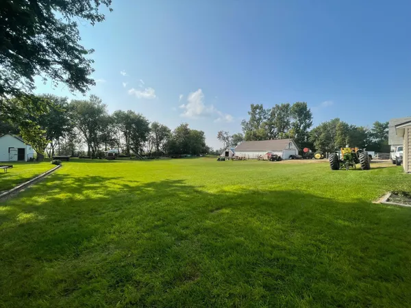 $279,500 | 18267 Knauf Avenue, Reading, MN 56165