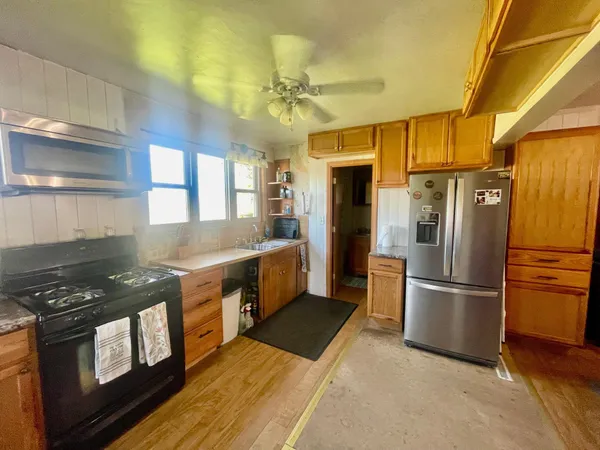 $279,500 | 18267 Knauf Avenue, Reading, MN 56165