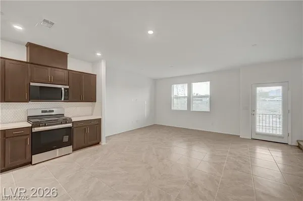 $2,320 | 634 Bellus Place, Henderson, NV 89015