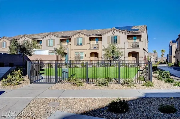 $2,320 | 634 Bellus Place, Henderson, NV 89015