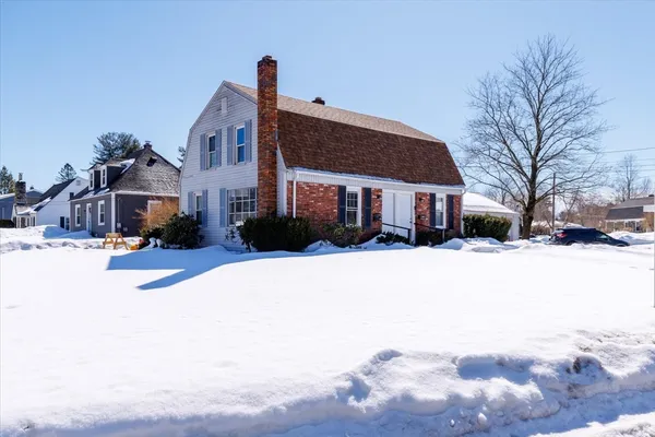 $2,400 | 22 Bacon Street, Unit 22, Oxford, MA 01540