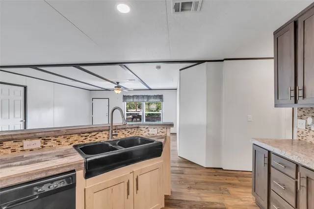 $165,000 | 9529 Cypress Drive, Willis, TX 77318