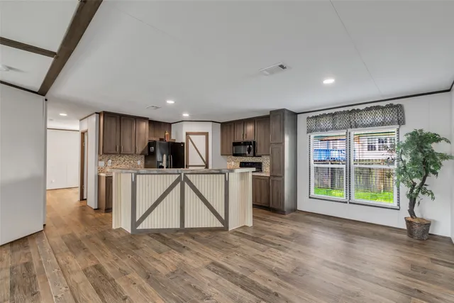 $165,000 | 9529 Cypress Drive, Willis, TX 77318