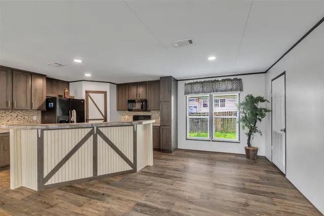 $165,000 | 9529 Cypress Drive, Willis, TX 77318