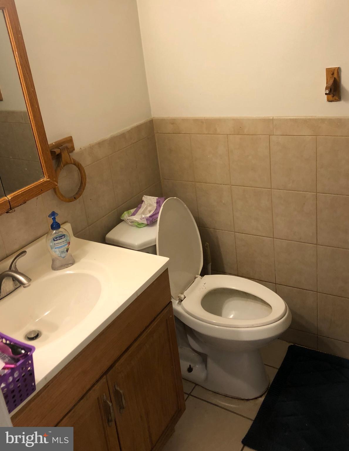 9456 Woodbridge Road Philadelphia, PA 19114 - Photo 3 of 14